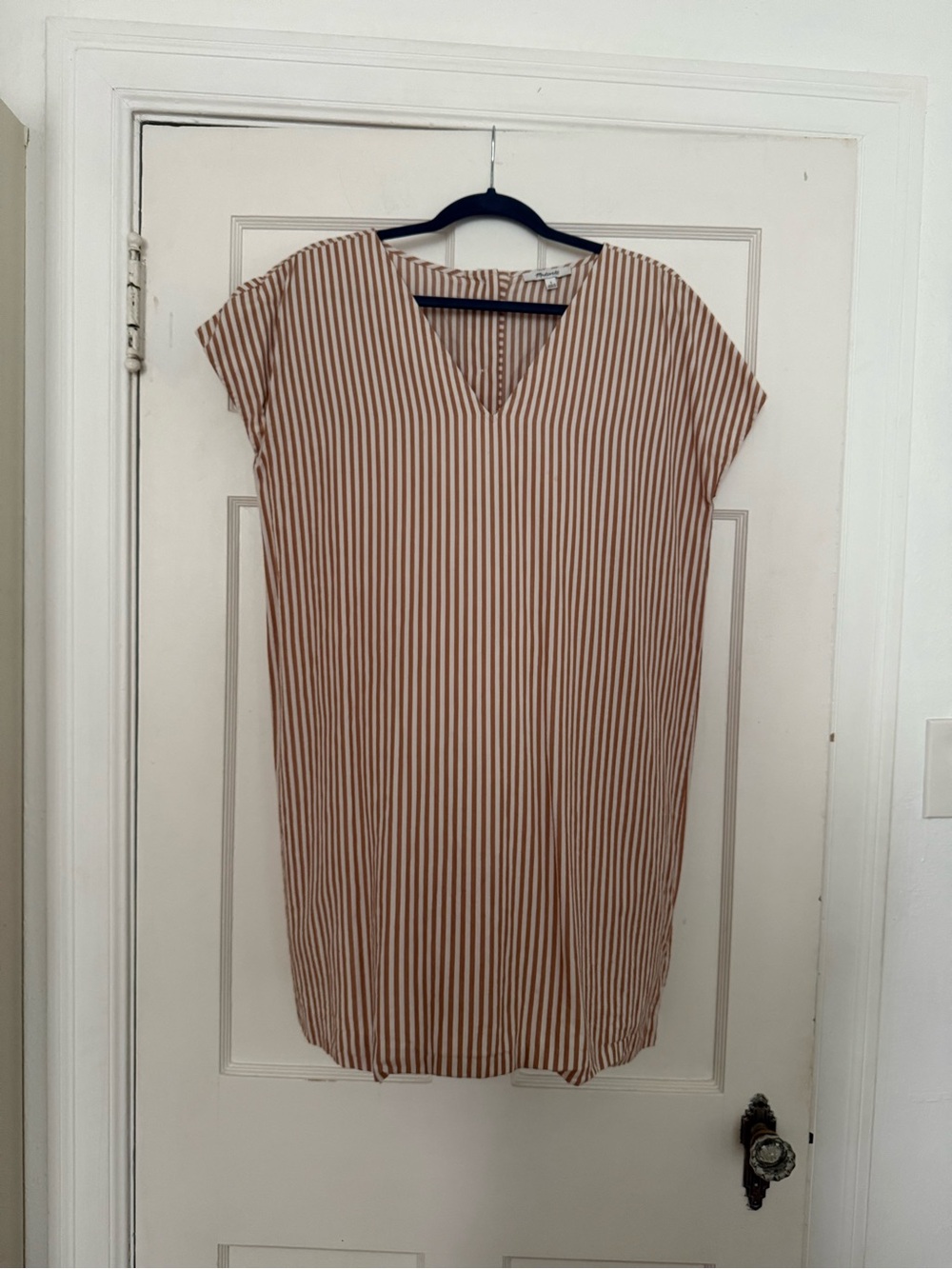Madewell Size L Striped V-Neck Shift Dress in Beige and White